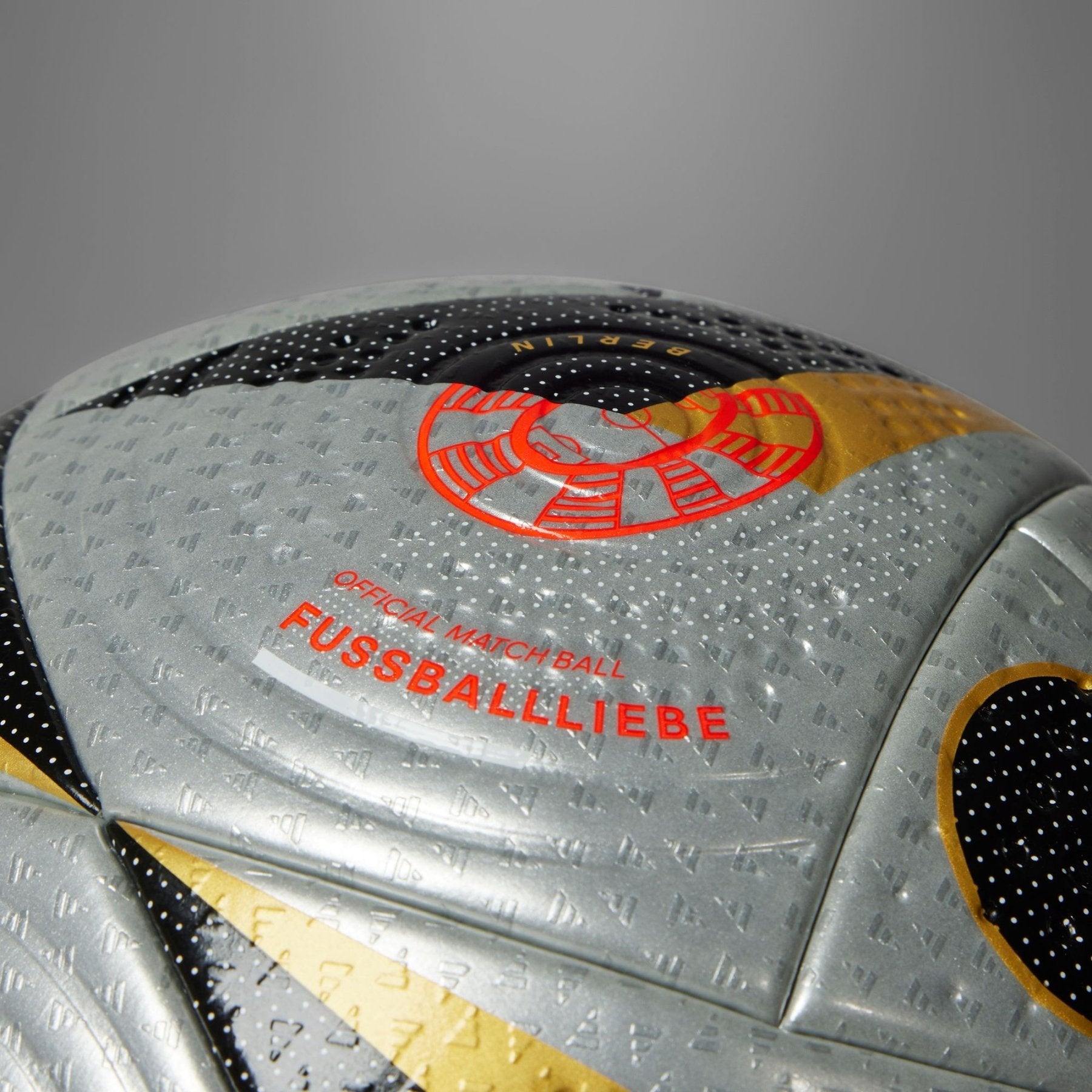 FUSSBALLLIEBE PRO FINALE Spielball UEFA EURO 2024 - sportiger.de