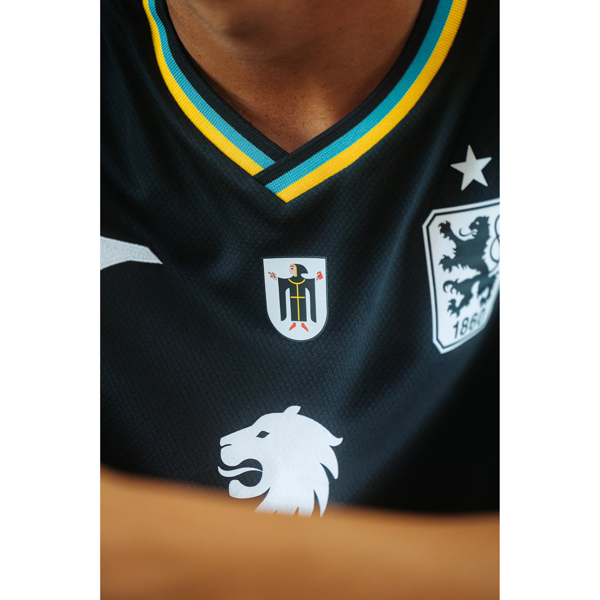 TSV 1860 MÜNCHEN Trikot Oktoberfest Herren 25 / 26