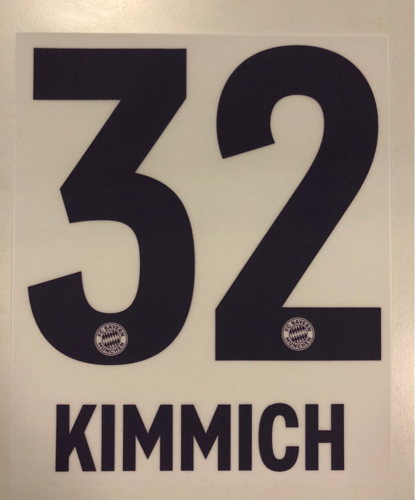 Original FC Bayern München Trikot-Flock 17cm - KIMMICH 32