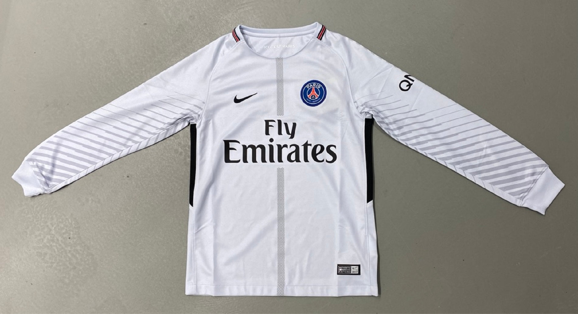 PSG PARIS SAINT-GERMAIN Trikot Torwart Kinder 17 / 18