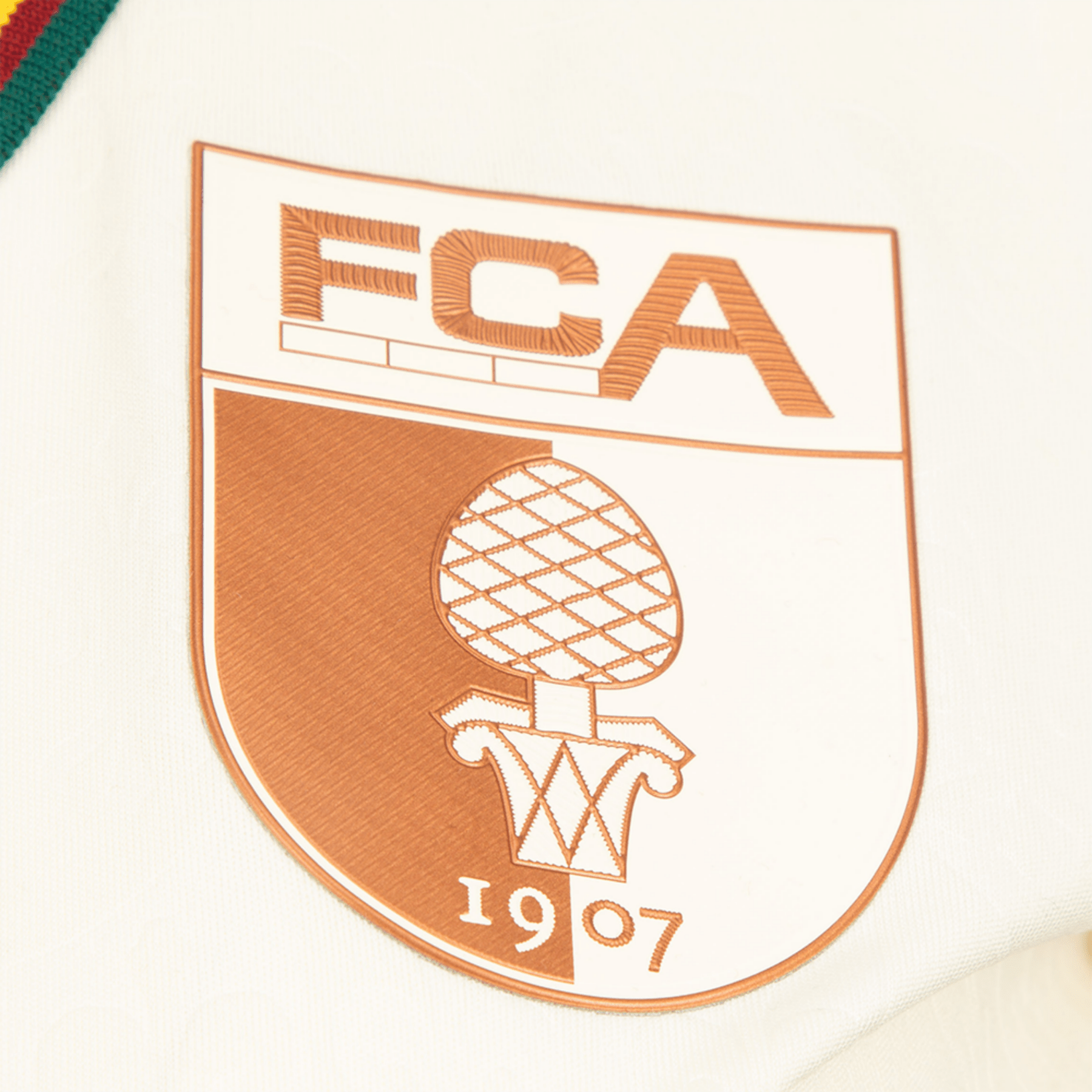 FCA FC AUGSBURG FUGGERSTADT Trikot Herren creme 25 / 26 - sportiger.de