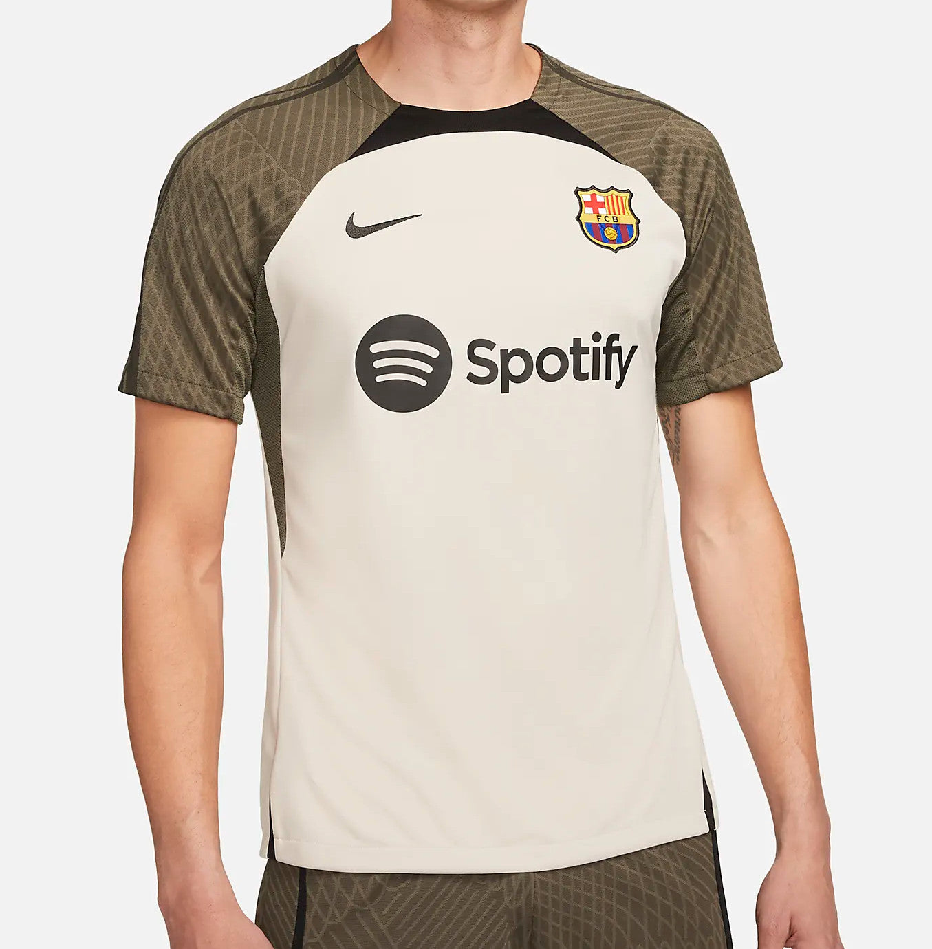 FC BARCELONA STRIKE Shirt Herren beige-grün