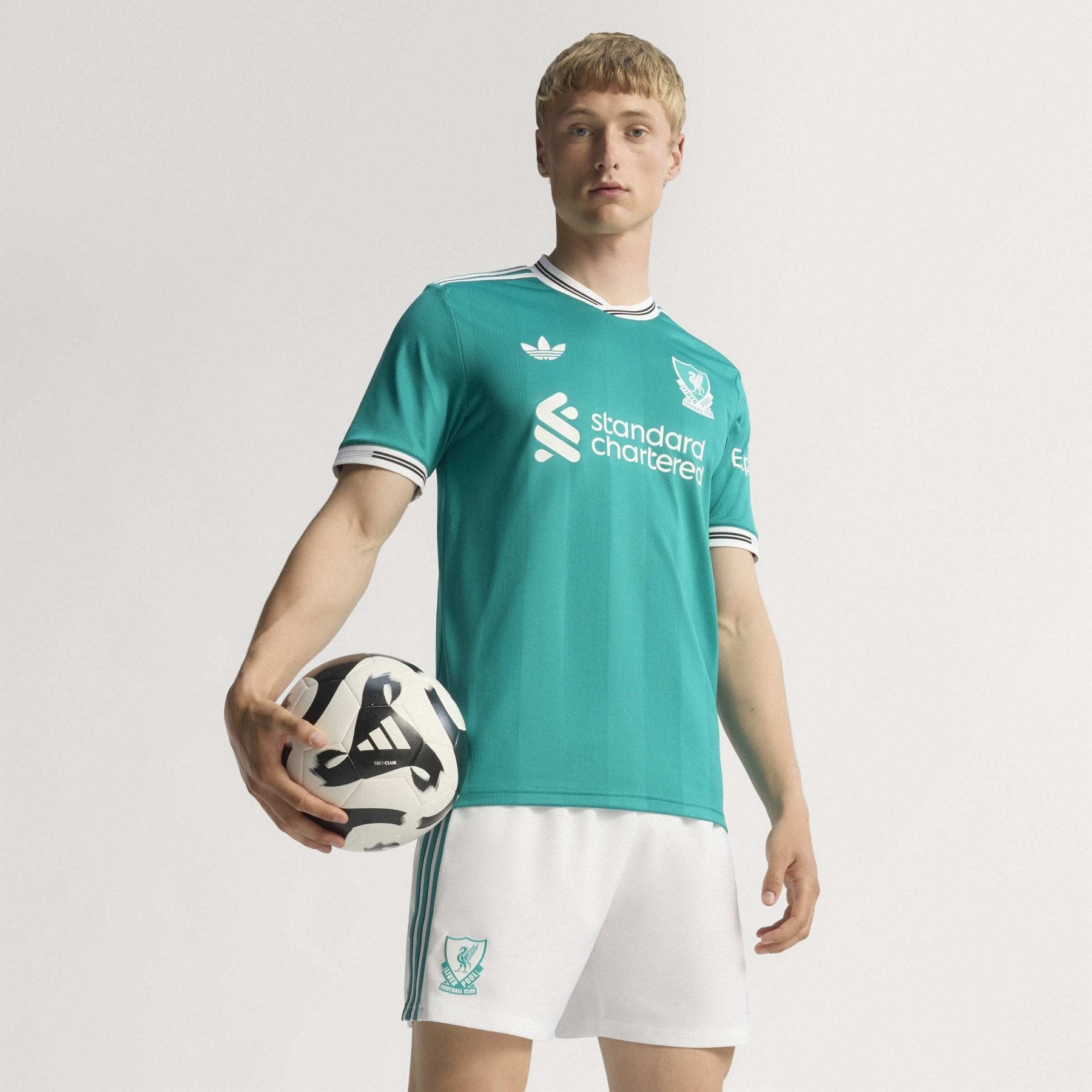 LFC FC LIVERPOOL AUTHENTIC Trikot 3rd Herren 25 / 26 - SZOBOSZLAI 8 - sportiger.de