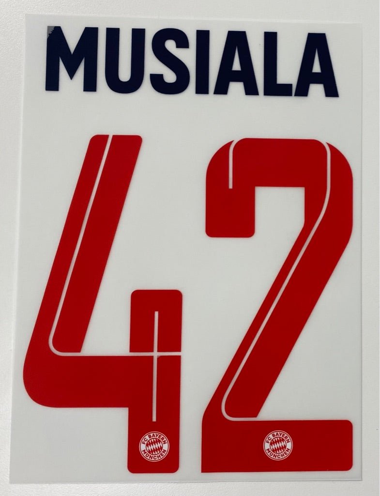 Original FC Bayern München Trikot - Flock 18cm - MUSIALA 42 - sportiger.de