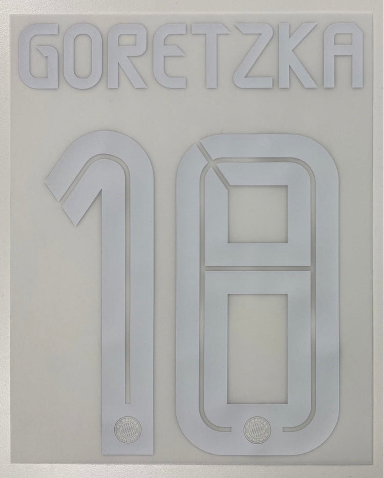 Original FC Bayern München Trikot - Flock 23cm - GORETZKA 18 - sportiger.de