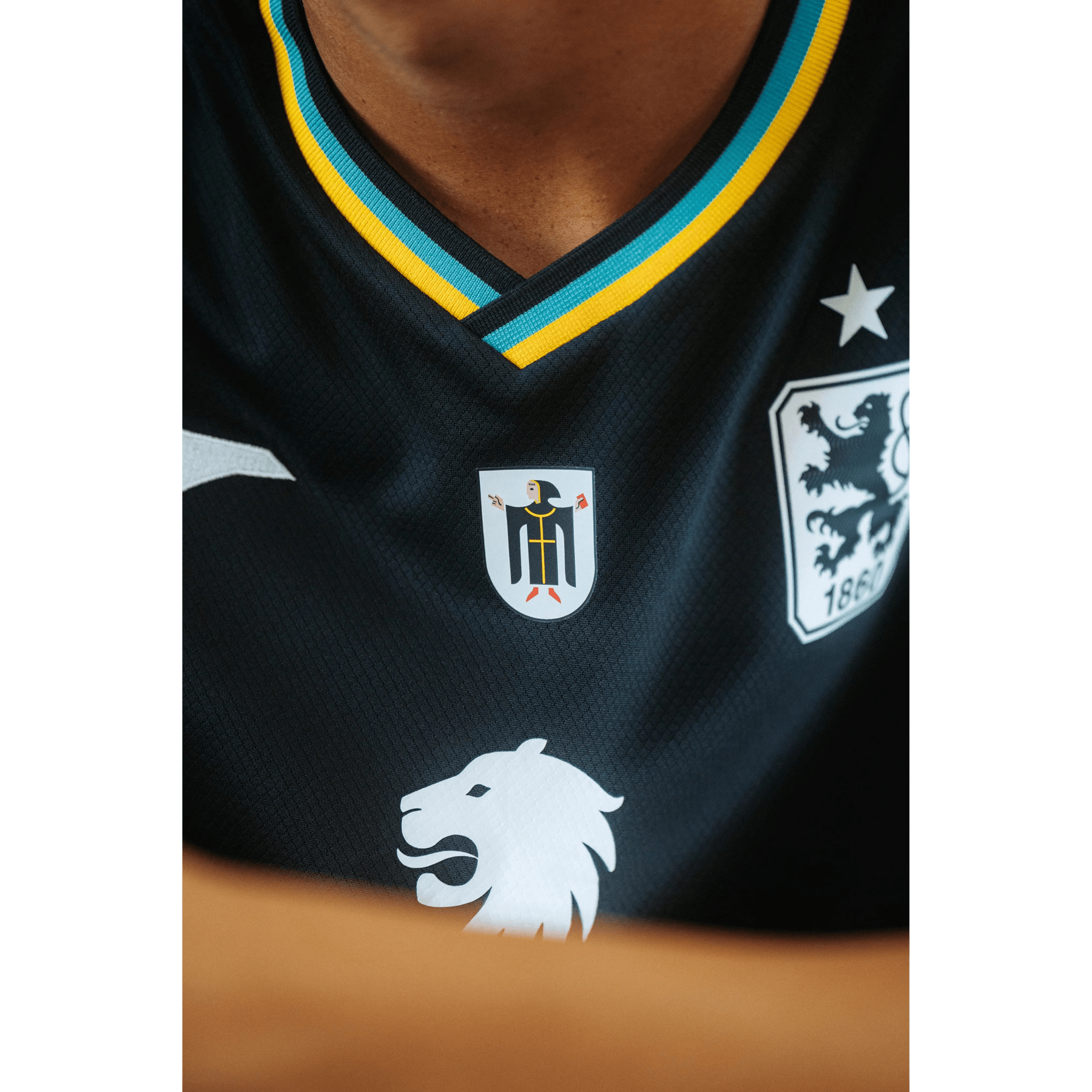 TSV 1860 MÜNCHEN Trikot Oktoberfest Herren 25 / 26 - sportiger.de