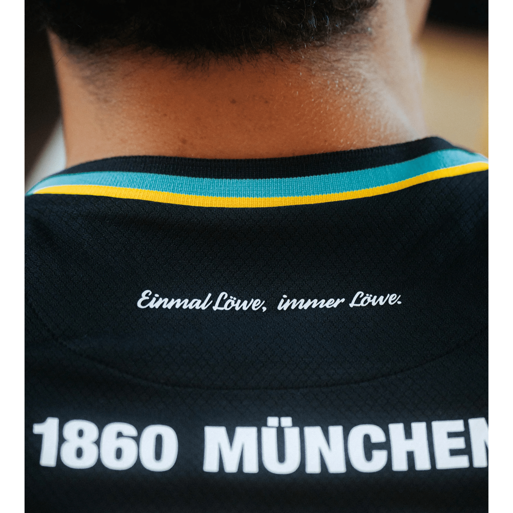 TSV 1860 MÜNCHEN Trikot Oktoberfest Herren 25 / 26 - sportiger.de