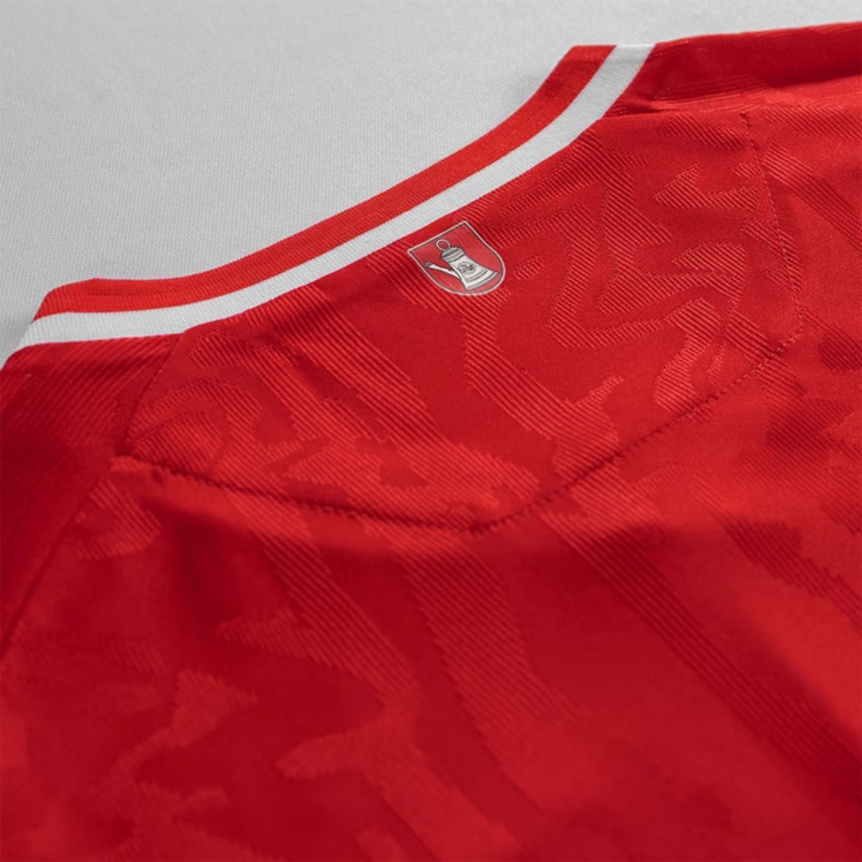 VFB STUTTGART Camiseta Away Hombres 26 / 27 - sportiger.de